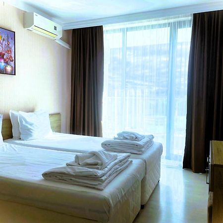 Apartments Stamopolu Lux With Pool View Primorsko Exterior foto